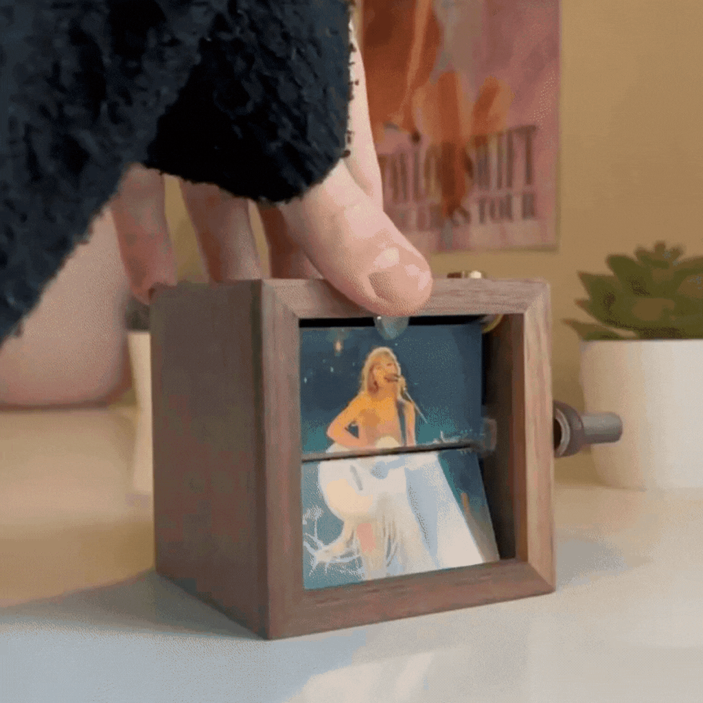 Memory Box: Custom Photo Box